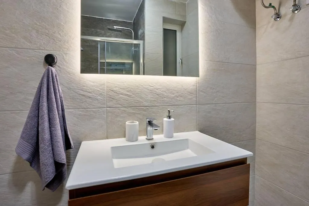 The Hill 245 Modern Apt: 10 Minutes From The Beach Ta' Cikkun